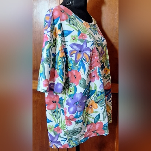 🌼BASIC EDITIONS floral t-shirt. Size L - Picture 2 of 6